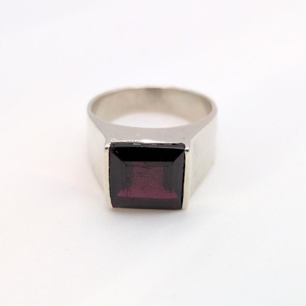 Sterling Silver 925 Garnet Square Bezel Inlay Signet Unisex Ring Size 7.5 8.53g